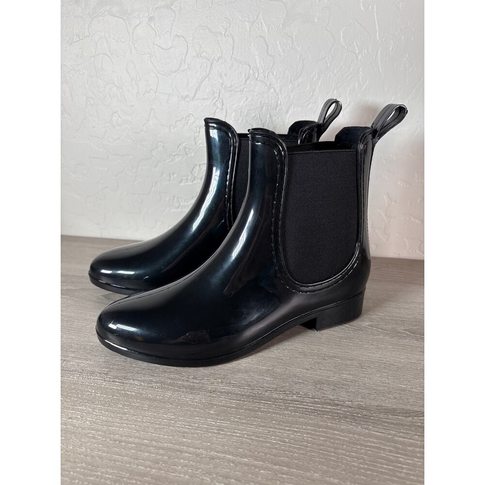 Twisted Women’s Molloy Chelsea Style Ankle Rain Boots Black Size 6 -New